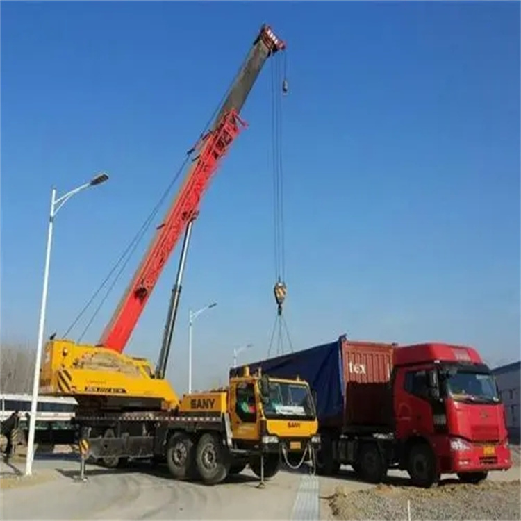 清河吊车出租吊装大件的时候的注意事项